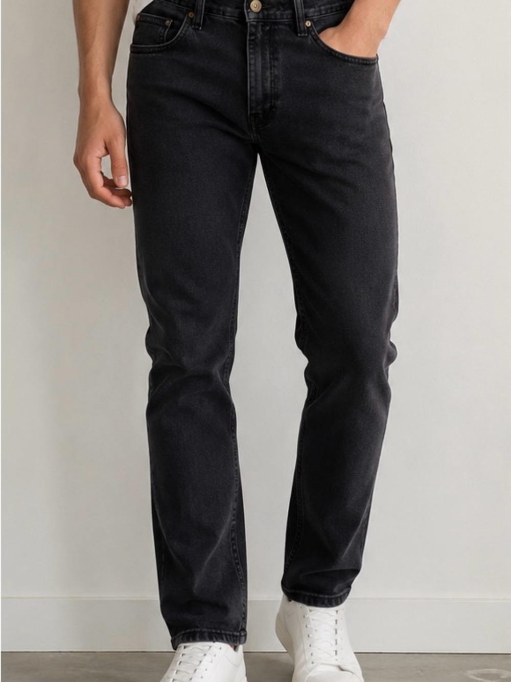 BDG Men’s Slim‎ Straight Black Jeans